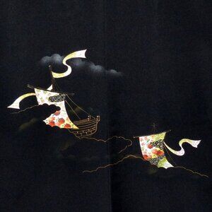 Vintage Black Silk Kimono Boats Tossing in Waves ONE SIZE Yuzen